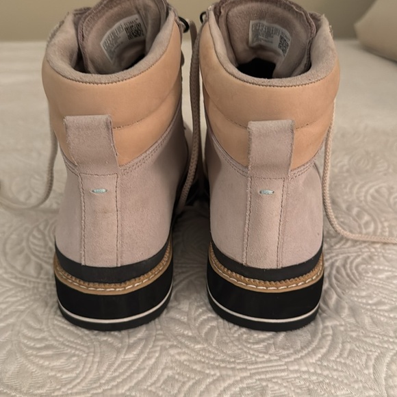 Toms lace up boots, 10 W, tan - Picture 2 of 8